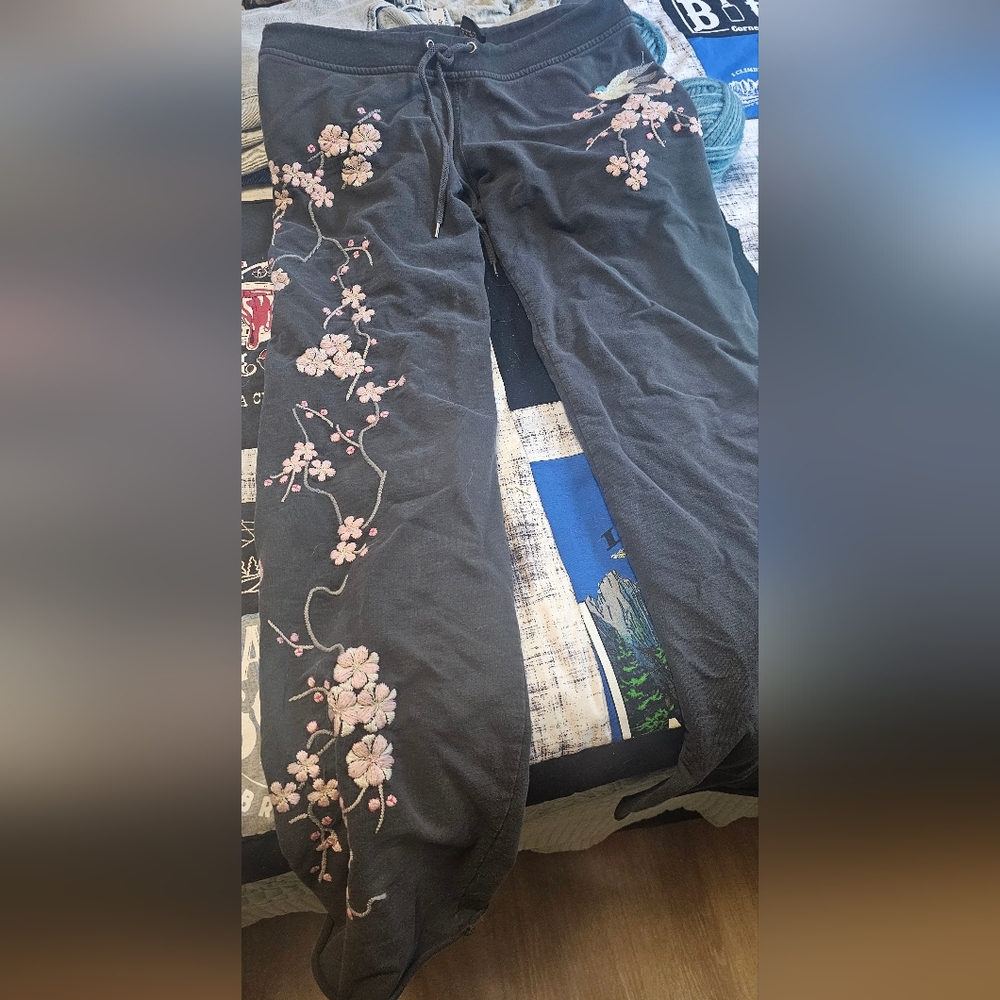Vintage Lucky Brand Gray Floral Embroidered Pants